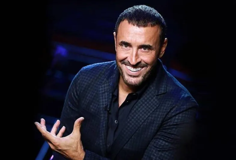 كاظم الساهر ينسى كلمات أغنيته الجديدة ما هو المطلوب مني (فيديو)