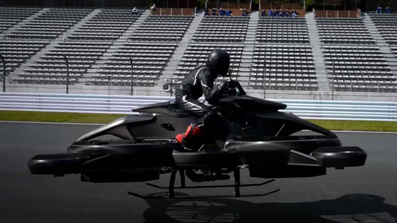 موتوسيكل Xturismo .. أسلوب حياة جديد في عالم المركبات الطائرة