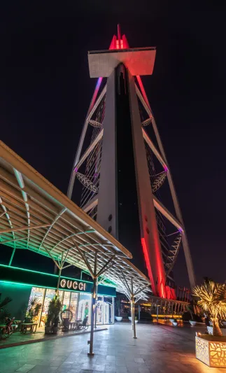 متجر Gucci المؤقت في دبي.. مزيج مفاجئ وغير متوقع