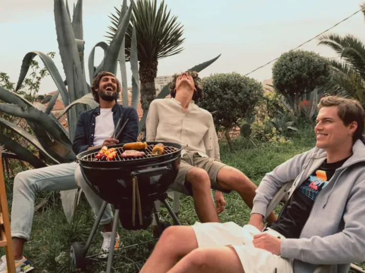 Celio تقدم إطلالات مثالية لحفلات الشواء