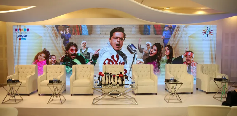 محمد هنيدي يكشف كواليس مسرحية "سلام مربع" في موسم الرياض 