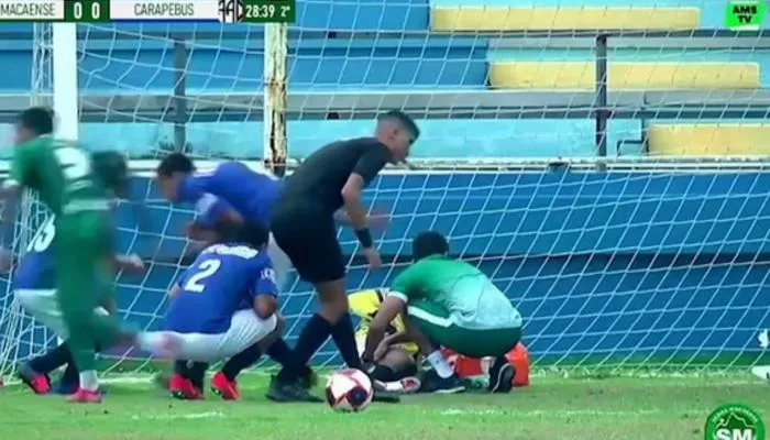 أمطار الرصاص تنهال على لاعبي الدوري البرازيلي (فيديو)