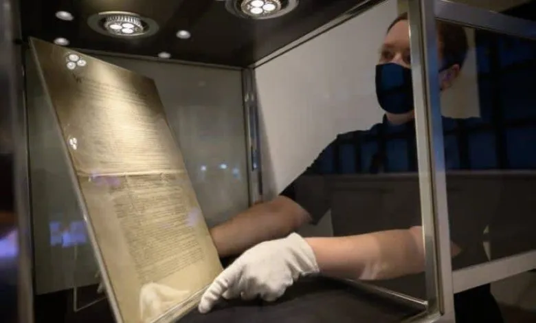 بيع أغلى وثيقة تاريخية في العالم بسعر خيالي