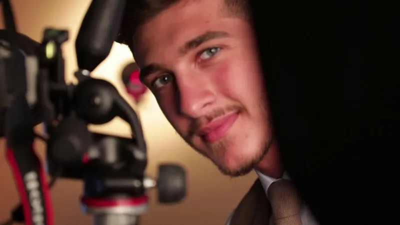 من هو «هادي فخر الدين» ملك جمال لبنان 2021؟ (فيديو)