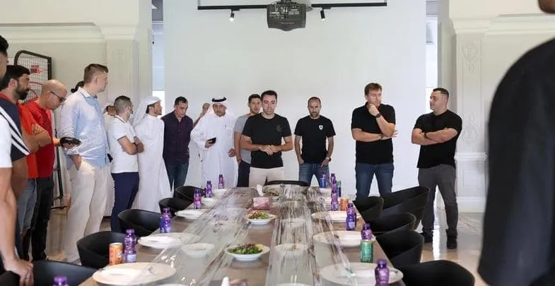 تشافي يدفع 2.5 يورو مقابل تدريب برشلونة حتى 2024