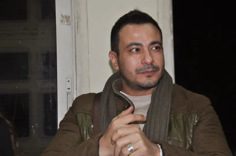 محمد نجاتي يكشف حقيقة مشهده مع منة عرفة وأزمة انفصالها وزوجها (فيديو)