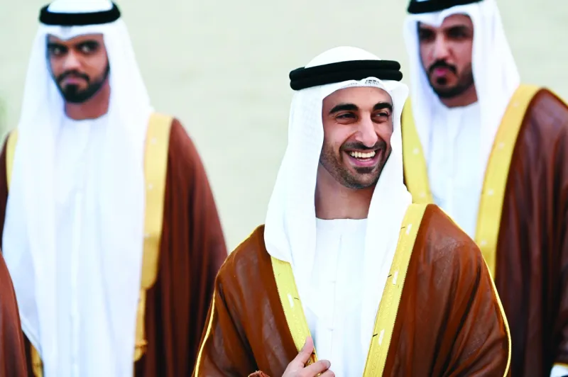زواج نجل ولي عهد أبوظبي في حفل زفاف جماعي (صور) 