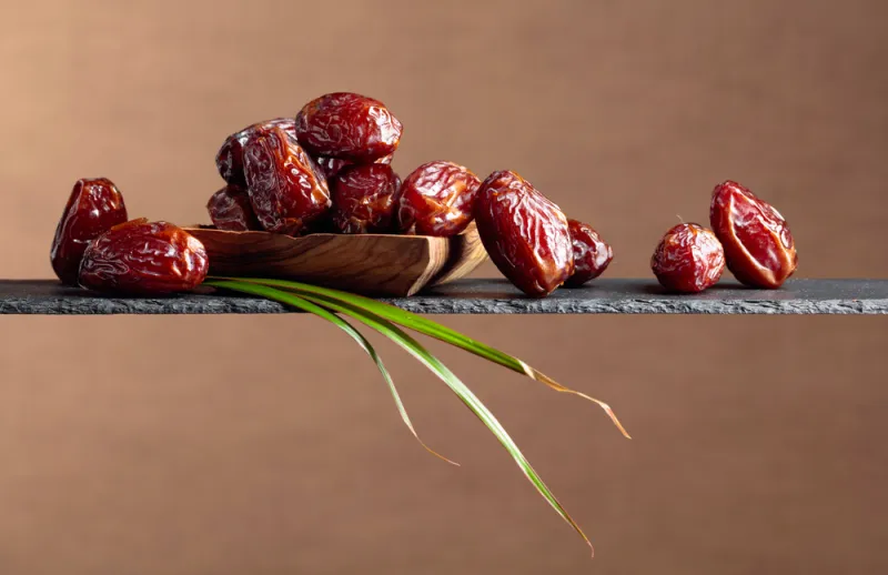 هل التمر يزيد الوزن؟ إليك المثبت علمياً