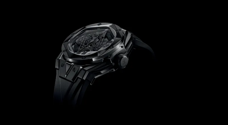 لإكمال طلتك هذا الموسم.. 5 ساعات بموانٍ مفتوحة 