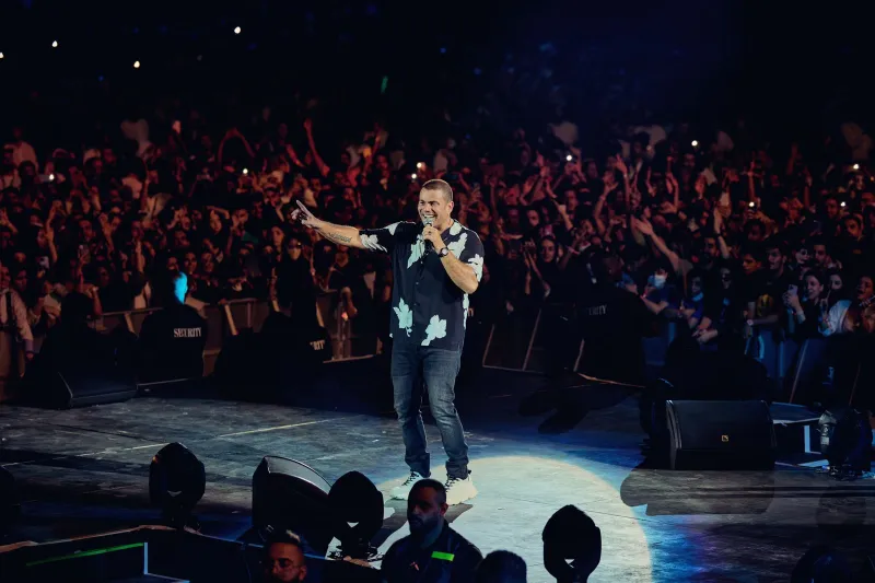 أبرز لقطات حفل عمرو دياب في كورنيش جدة (فيديو وصور)