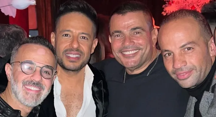 احتفالات الكريسماس تجمع الهضبة ومحمد حماقي (صور)