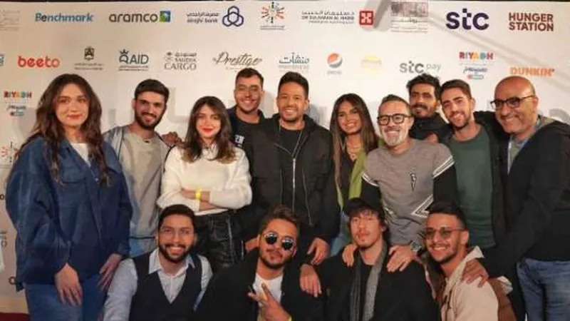 «حماقي» يوفي بوعده ويشارك نجوم «بوليفارد المواهب» الغناء (فيديو)