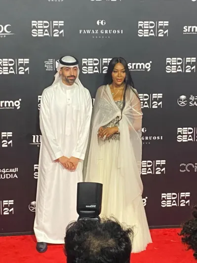 «نعومي كامبل» مفاجأة ختام مهرجان البحر الأحمر السينمائي (فيديو)