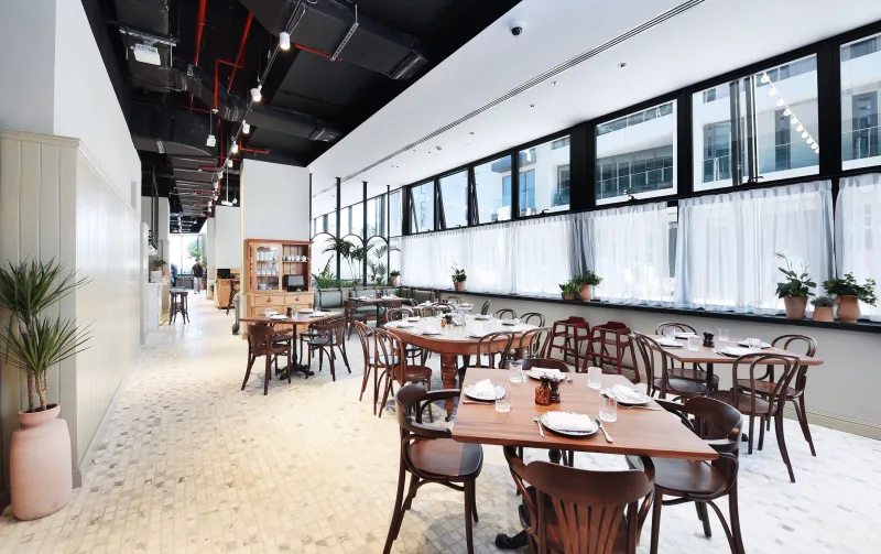 مجموعة قرقاش تفتتح أول متجر مستقل في العالم من AMG في دبي