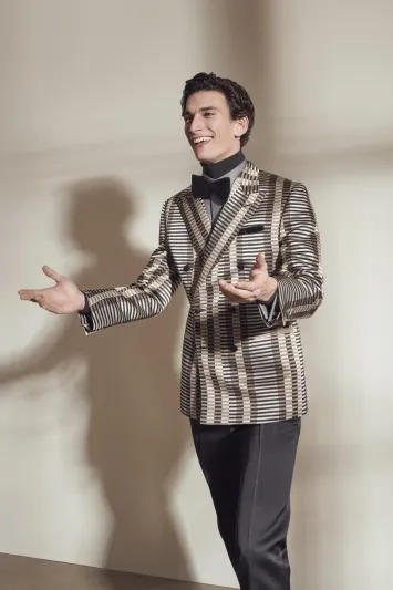 كيف تختار التوكسيدو لتكون نجم السهرات؟