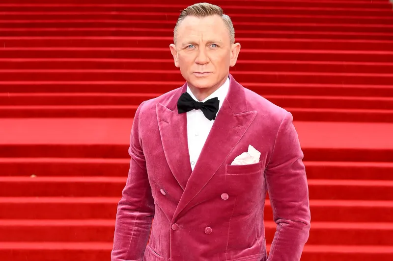 أكمل طلتك بالمخمل للحفلات