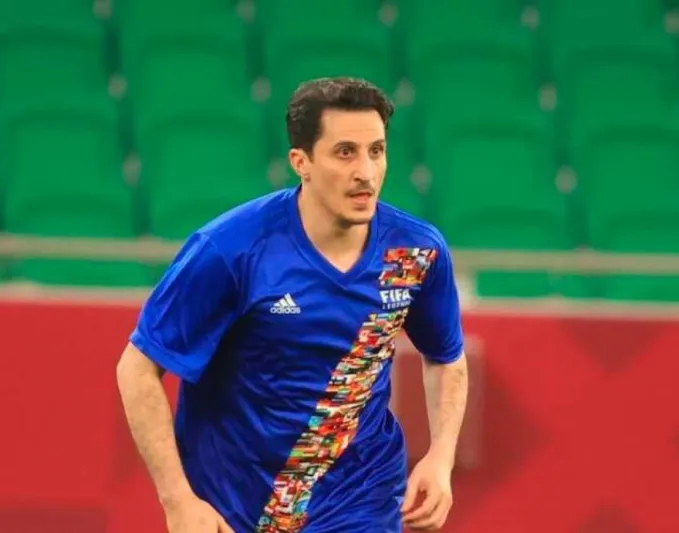 نواف التمياط يمحو علم إسرائيل في مباراة نجوم كرة القدم