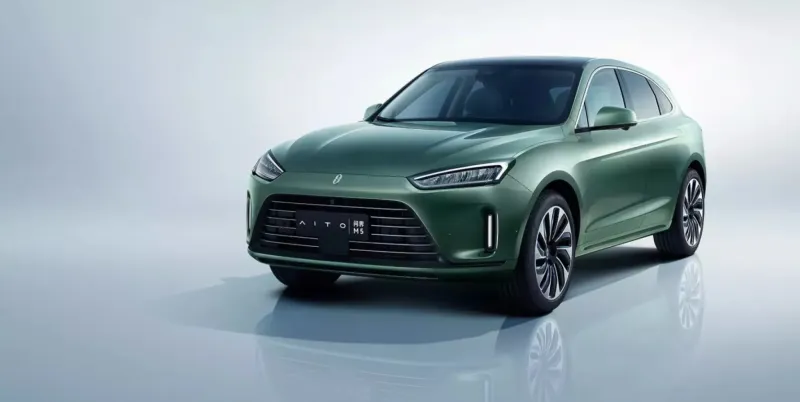 هواوي تتحدى تيسلا بسيارة AITO M5 الكهربائية