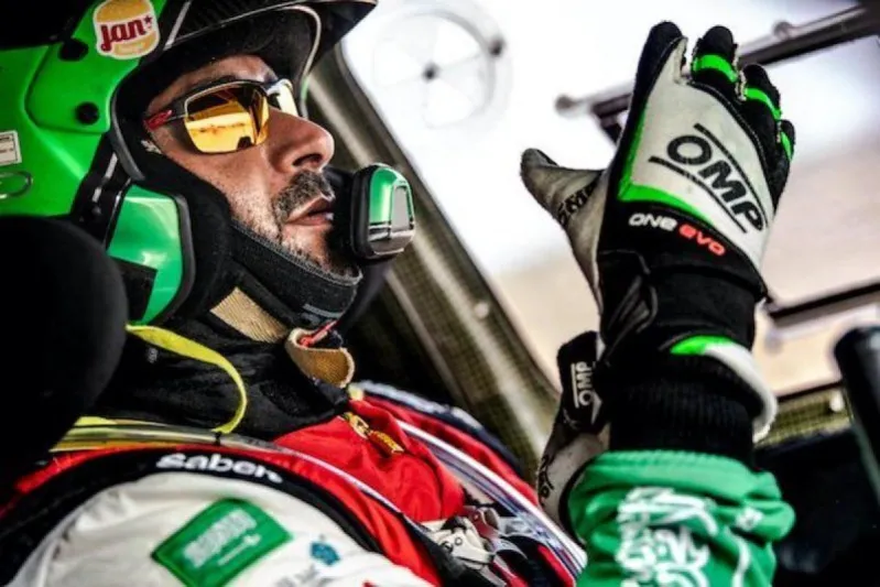 البطل يزيد الراجحي يفوز بالمرحلة السابعة في نسخة داكار2021