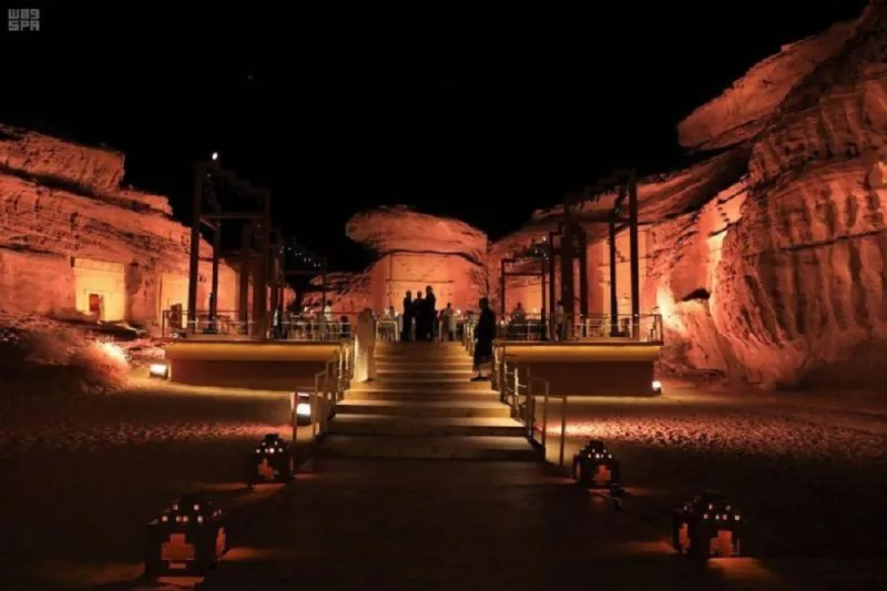 الأماكن السياحية في العلا.. أعظم تحفة عرفها الزمن (فيديو) 