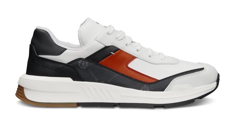 لعشاق التميز والأناقة.. بيرلوتي تطرح أحذية رياضية جديدة  