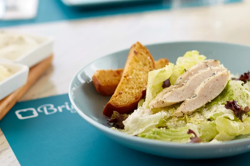 رائدا الأعمال إبراهيم هاشم وعبد الحكيم باقبص: بدأنا بـ10 آلاف ريال واليوم نخطط لافتتاح أول مطعم سعودي في باريس 