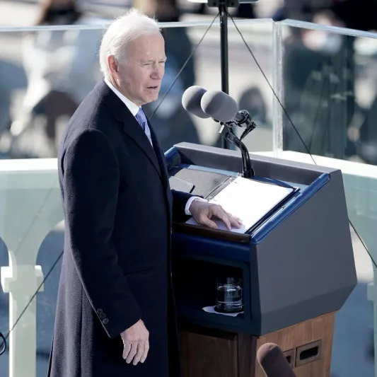 تفاصيل صادمة.. الكشف عن رسالة ترامب السرية لبايدن (صور)