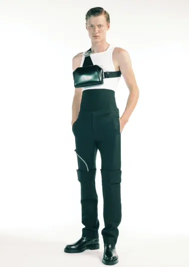 حقائب عصرية وأنيقة.. جيڤنشي تطرح مجموعة ANTIGONA الجديدة 