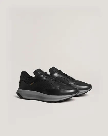 للرياضيين.. إليك حذاء الجري الجديد من دانهيل 