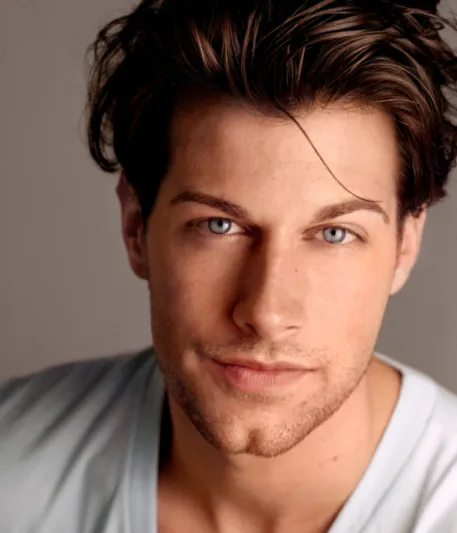 إليك العلامات الست للجمال والجاذبية في الرجال.. فكم تمتلك منها؟