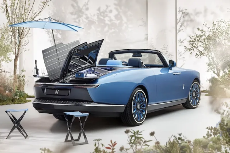 رولز رويس تطلق نموذجًا جديدًا من أغلى سيارة في العالم (فيديو)