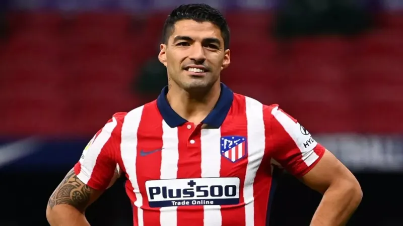 حقيقة صورة لويس سواريز داخل نادي الهلال 