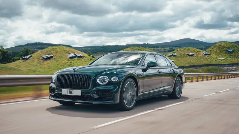 بنتلي تطرح أول سيارة كهربائية في هذا الموعد