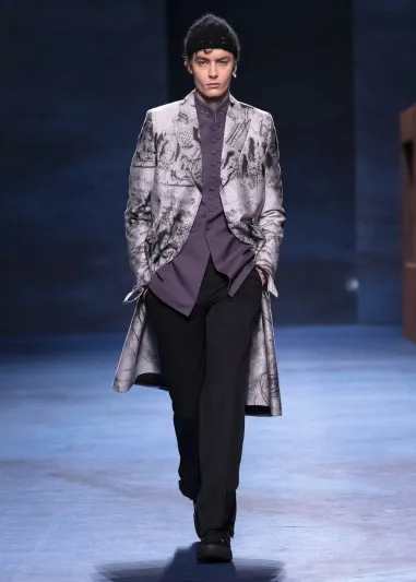 «Very Peri» لون الأناقة لعام 2022 وهكذا يمكنك تنسيقه