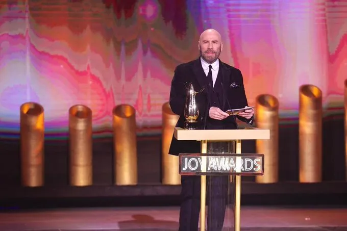 جون ترافولتا يوجه رسالة للشباب السعودي في حفل Joy Awards
