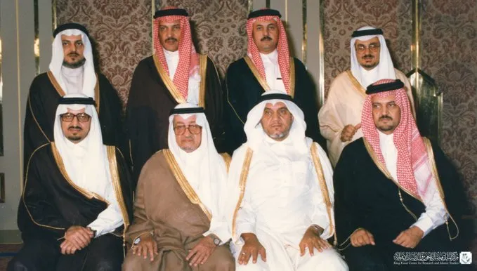 شاهد صورة نادرة تجمع أبناء الملك فيصل 