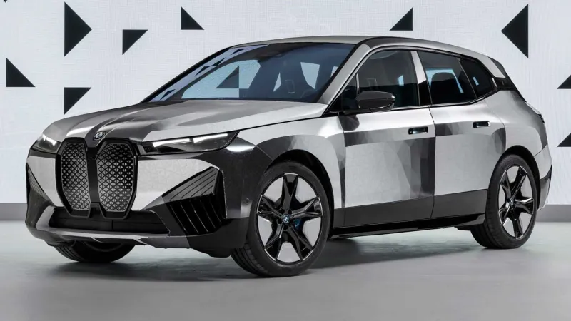 بي أم دبليو تعلن عن سيارة كهربائية تغير لونها (فيديو)