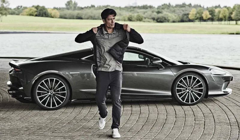 لعشاق السوبر كارز.. ملابس رياضية مستوحاة من سيارات ماكلارين (صور) 