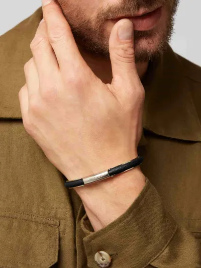 أفضل أساور بولغاري الرجالية 2022.. هنا يكمن سر التمائم