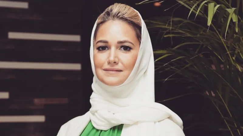 شاهد الأميرة الجوهرة بنت طلال وابنتها في كأس السعودية للفروسية (فيديو)