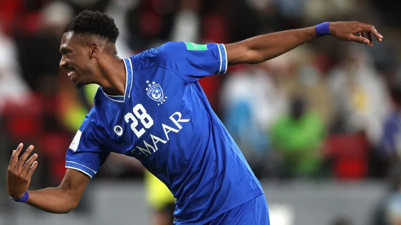 تفاصيل مثيرة في أزمة توقيع اللاعب كنو لـ«النصر»