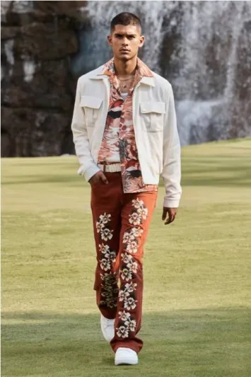 للرجل الأنيق.. موديلات بليزر لمختلف المناسبات