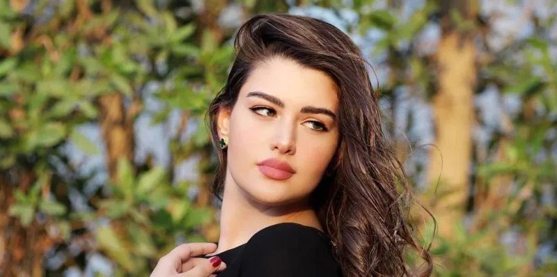 فنانة كويتية تهاجم الرجال وتصفهم بـ"الشغالة"! (فيديو)