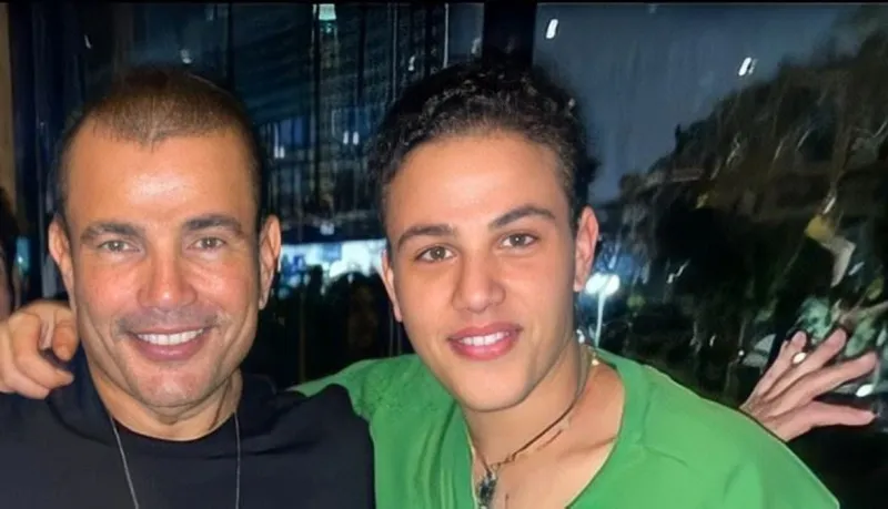 ماذا يفعل ابن عمرو دياب في ورشة ميكانيكا؟