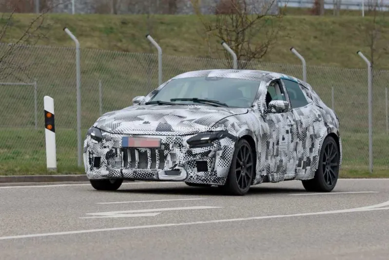 Purosangue.. أول سيارة دفع رباعي من فيراري في السوق قريبًا