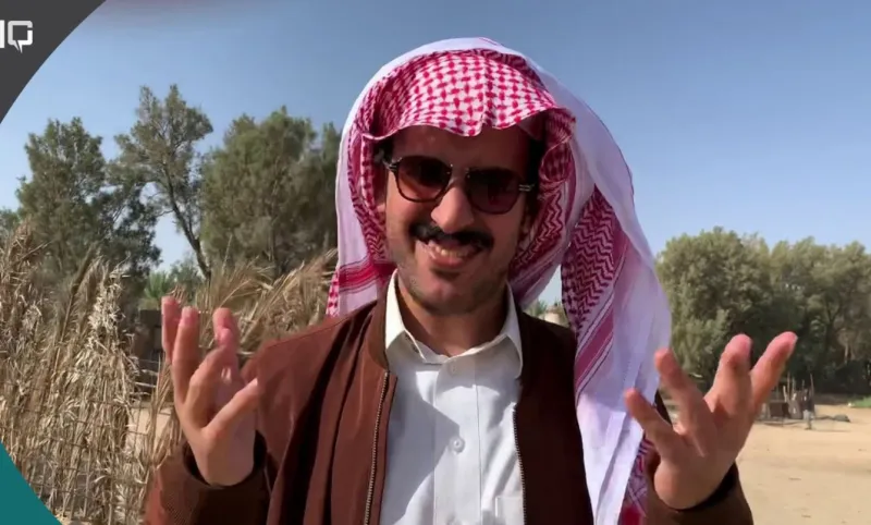 والد «سائح تيوب» يهدي أمريكيين أغلى ما في السعودية (فيديو)