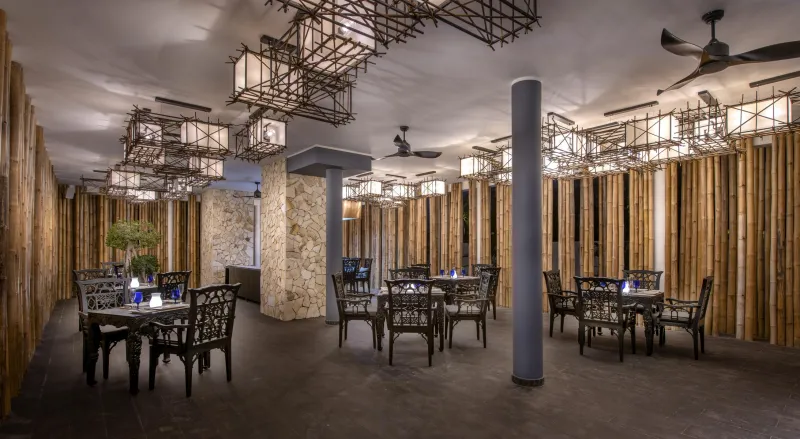 عش تجربة ممتعة في منتجع «إميرالد» جزر المالديف 