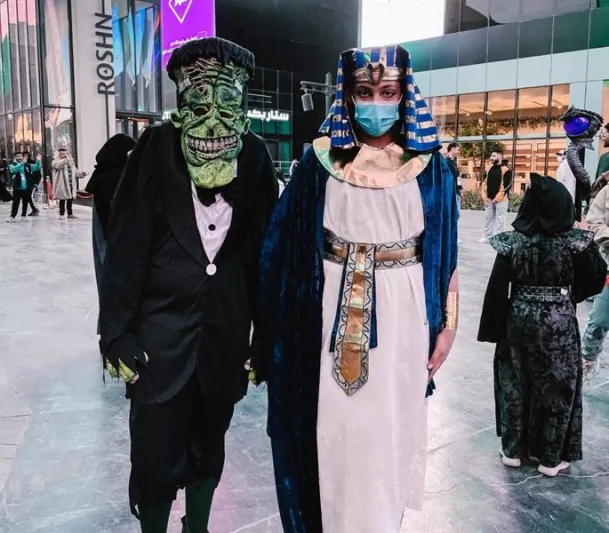  انطلاق أكبر حفلة تنكرية في المملكة (فيديو وصور)