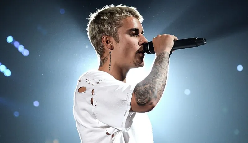 جاستن بيبر.. كل شيء يحدث بسرعة 