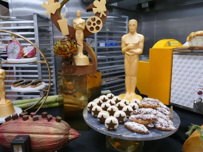 كم عدد الطهاة الذين أعدوا الشوكولاتة في حفل أوسكار 2022؟